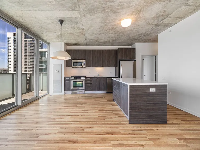659 W Randolph St #1620 — Photo 7