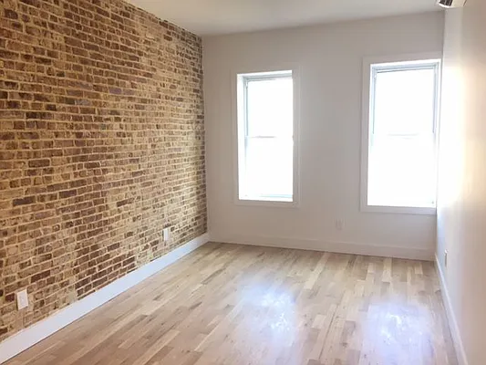 Rented by Lang Realty LLC | media 10