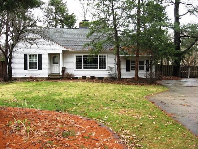1st image of 8323 Pineway Dr