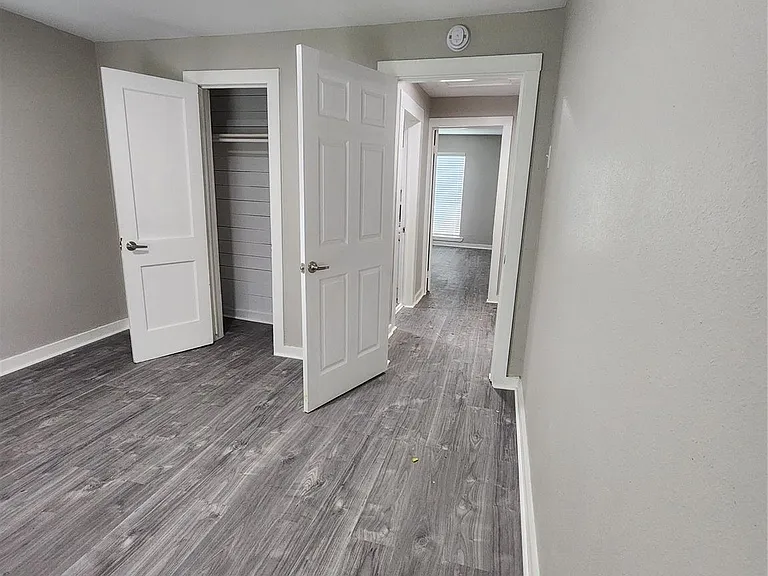 6203 Hoffman St — Photo 13