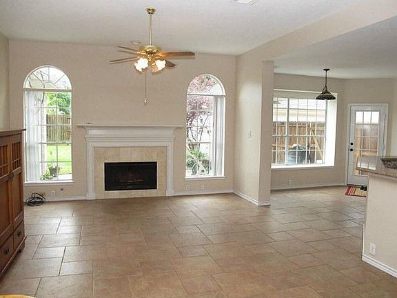 3rd image of 22111 Crossbrook Dr