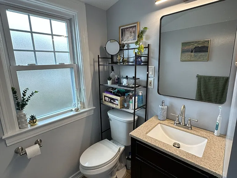 262 Crocus Ave #2 — Photo 17