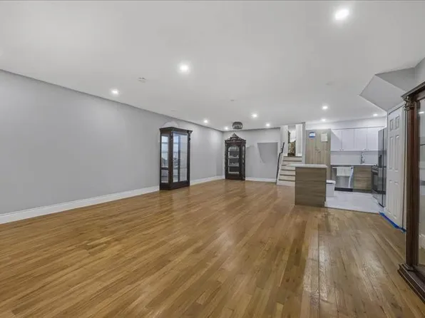 7522 Avenue T image 19 of 31