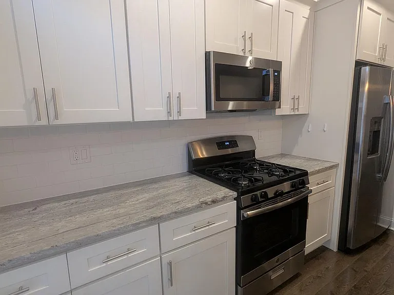 608 McKean St — Photo 8