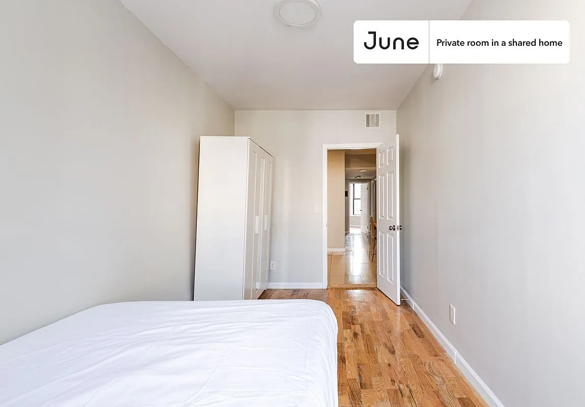 Full bedroom in 4 bed/2 bath home in Prospect Lefferts Gardens #1571 B — Photo 2