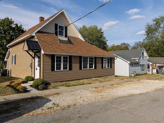 4th image of 106 Hill St