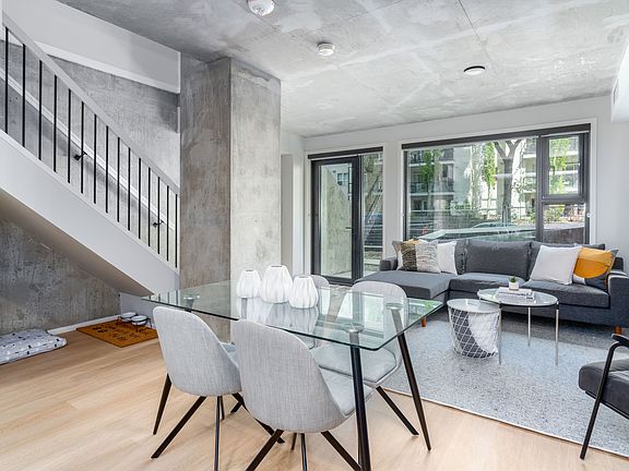 4th image of 10022 110th St NW #1192771