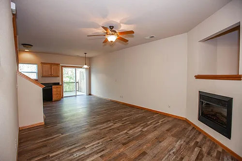 724 Oakbrook Pl Photo 1