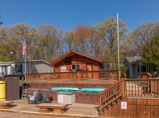 50767 W Bay Rd, Dowagiac, MI 49047