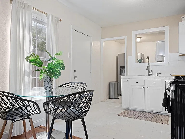 1167 Ridgeway Dr — Photo 6