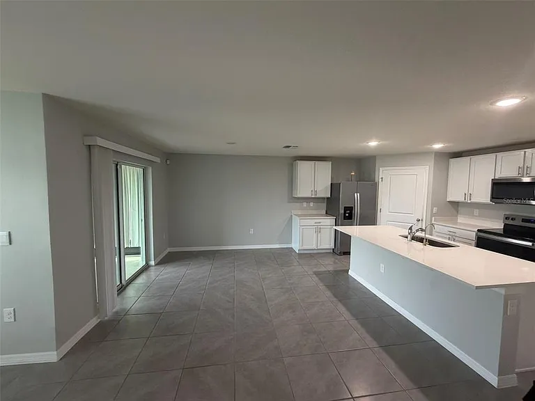 4703 SW 85th Pl — Photo 7