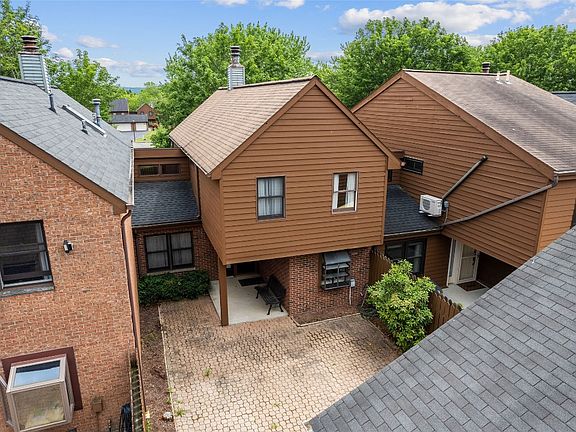 2nd image of 3018 Pleasant Dr