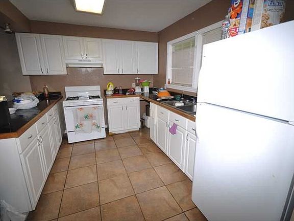 2nd image of 1223 Varney Cir
