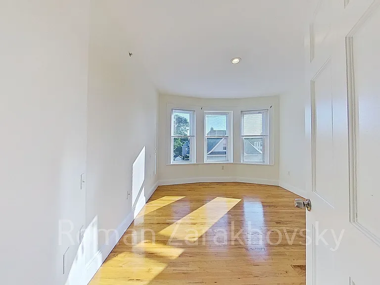 10 Brainerd Rd #32 — Photo 8