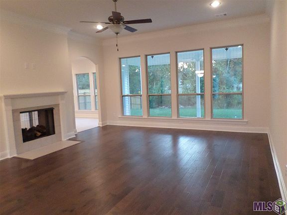 2nd image of 18197 River Landing Dr