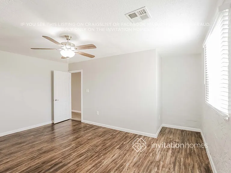 11235 W Hopi St — Photo 9