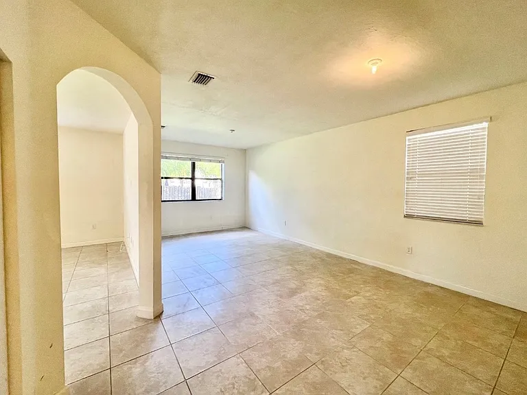 15153 SW 117th Ter — Photo 5