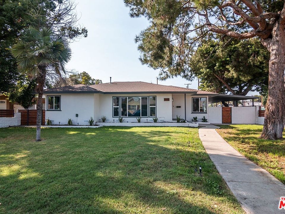 1st image of 10802 Loch Avon Dr
