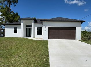 2928 20th St SW, Lehigh Acres, FL 33976