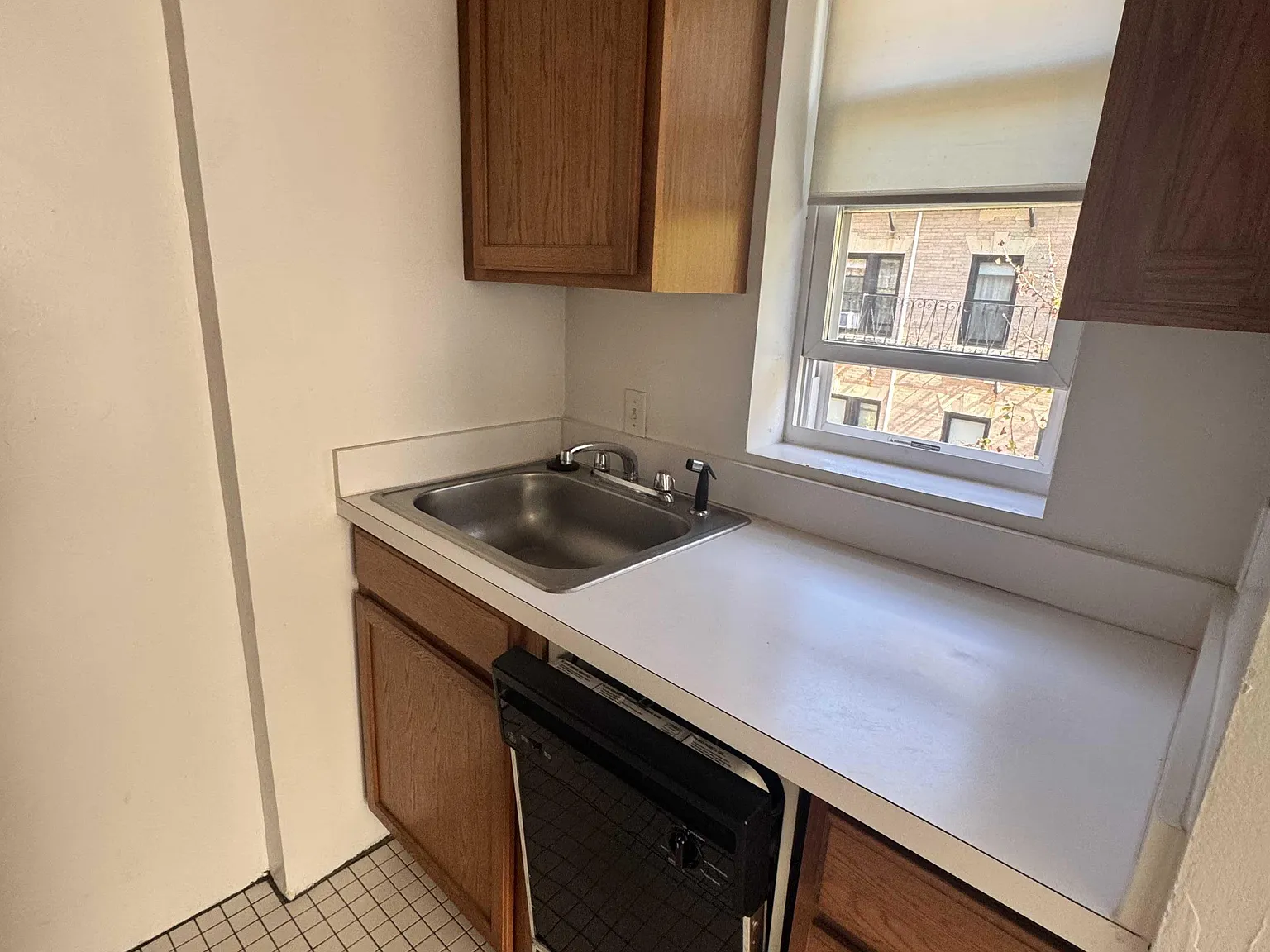 1 bed, $2,700 — Photo 2