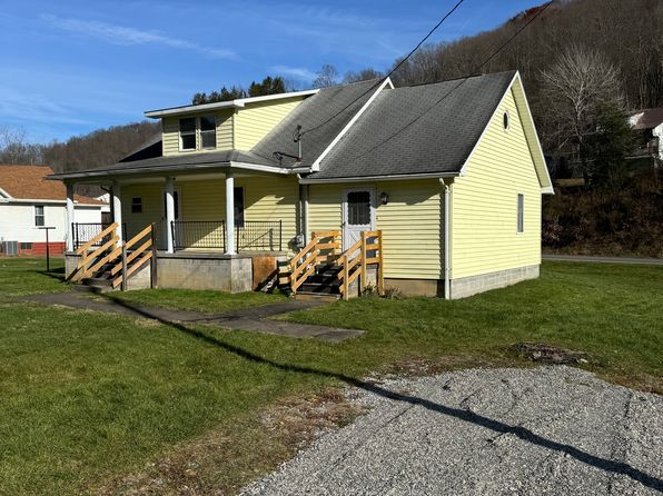 13 Darrah Ln