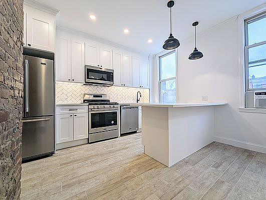 3rd image of 32-62 36th St #2A