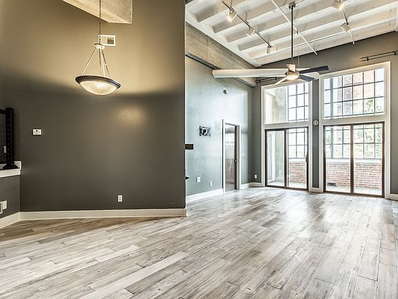 2nd image of 611 N Park Ave APT 408