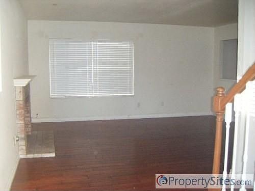 2nd image of 15572 Garnet Ct
