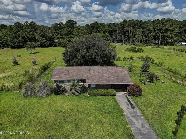 1208 Green Lewis Road SE, Bolivia, NC 28422