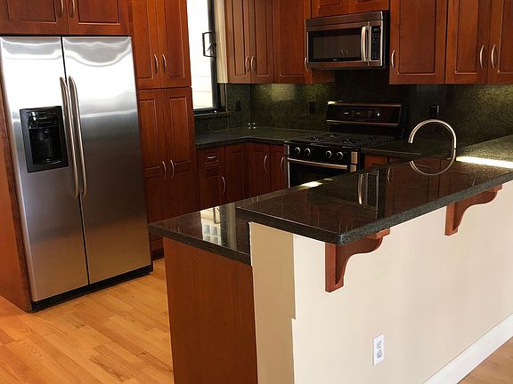 4th image of 2525 California St APT 202