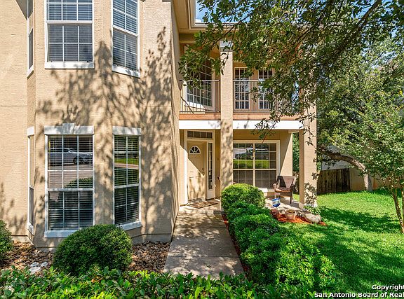 3rd image of 21123 La Pena Dr