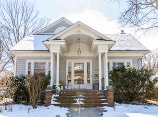 421 Woodsboro Dr, Royal Oak, MI