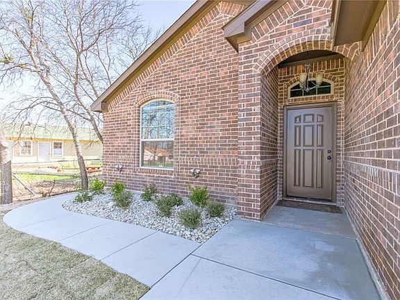 4th image of 8201 Wyatt Dr