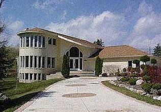 1st image of 4201 Woodlands Ln