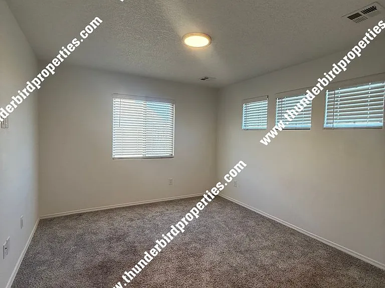 2605 Stryker Rd SE — Photo 10
