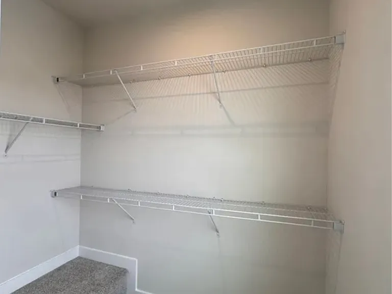4664 Fountainbridge Ct — Photo 11