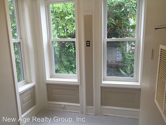 5th image of 3240 N 15th St Floor 2