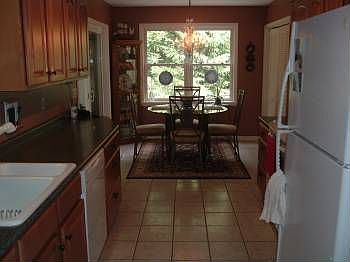 5th image of 412 Haywood Knolls Dr