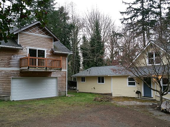 5th image of 565 NE Vena St