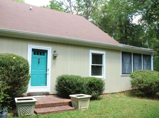 590 Ardwood Rd, Earlysville, VA 22936
