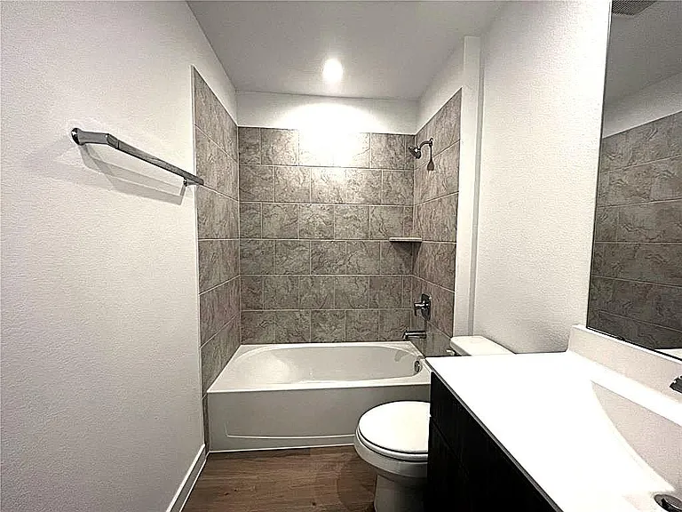 4307 Whitefish Ln — Photo 3