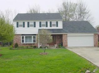 6882 Jerry Dr, West Chester, OH 45069