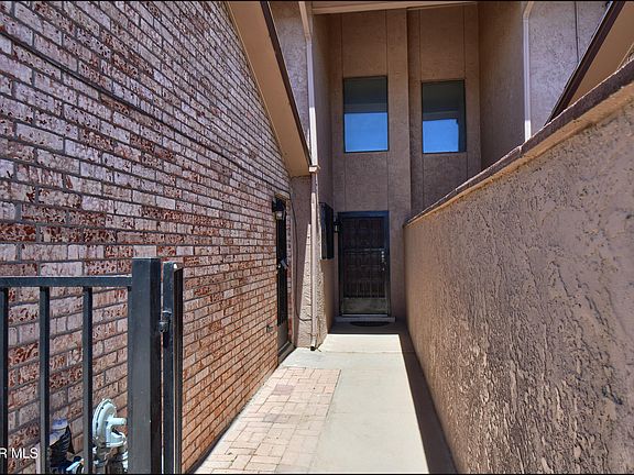 4th image of 7041 Portugal Dr APT B