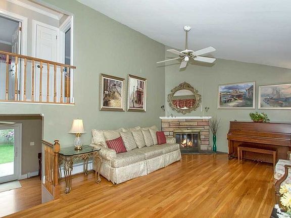 2nd image of 28 Tidewater Ave