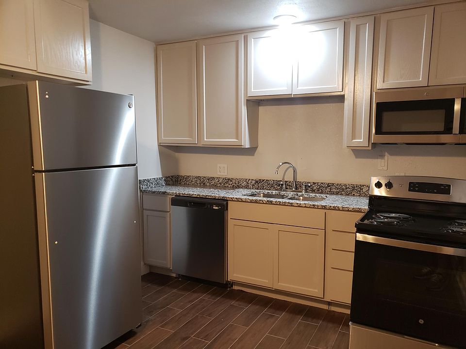 1st image of 100 E 12th St #13