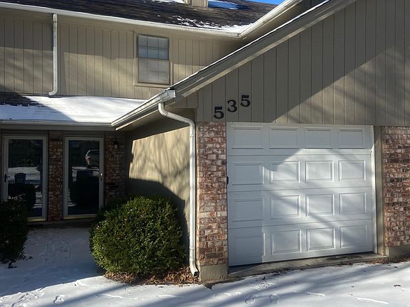 2nd image of 535 NE Churchill St #2-1