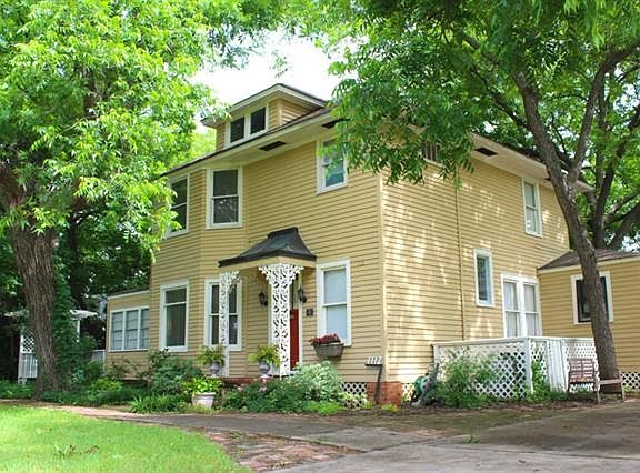 5th image of 1112 E Park St