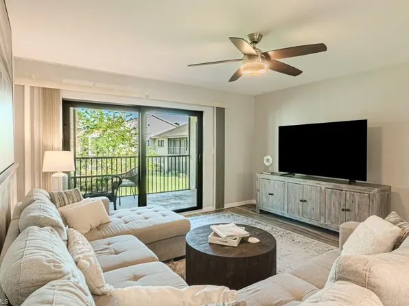 910 Vanderbilt Beach RD #323, NAPLES, FL 34108