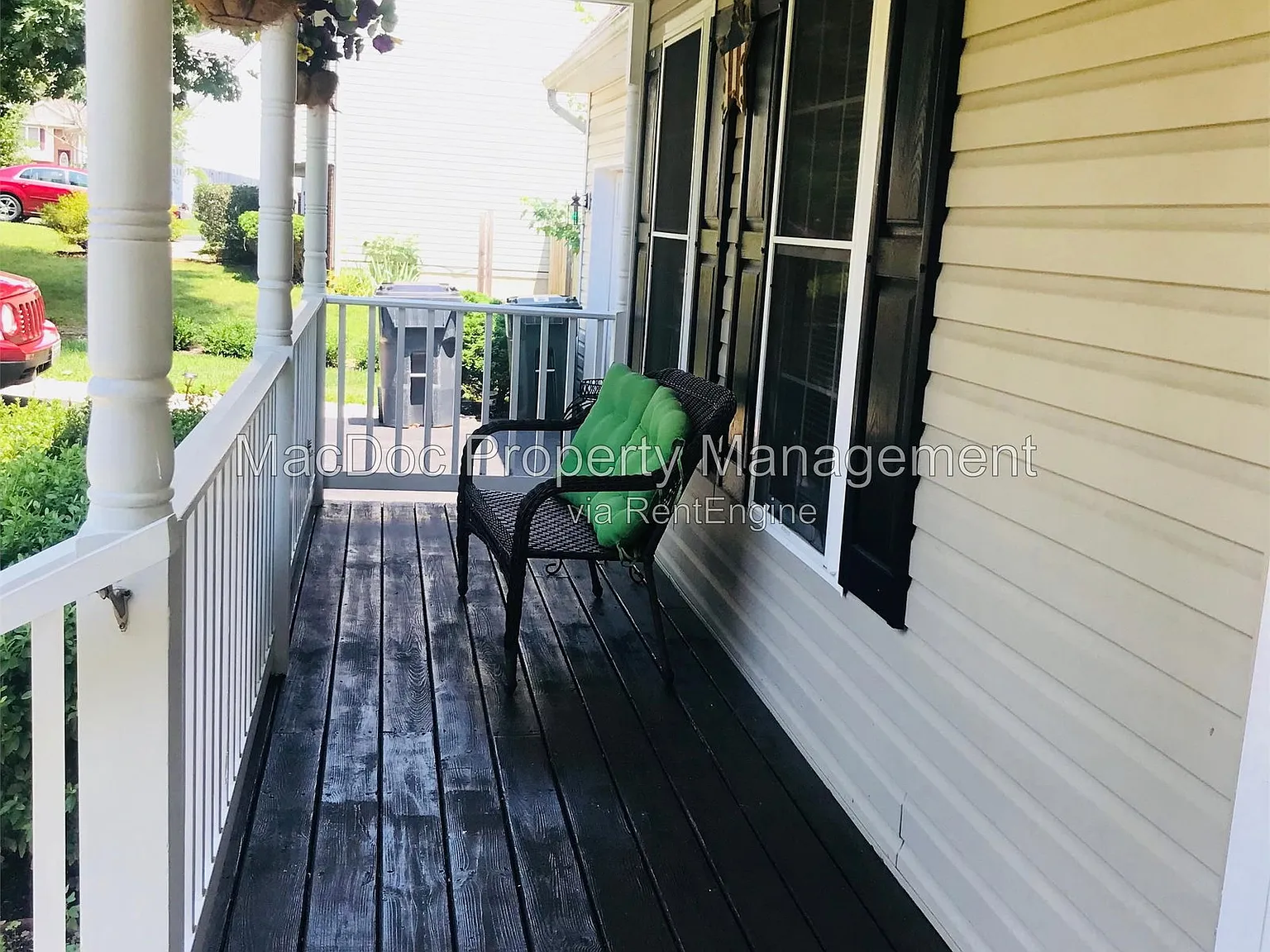 4 bed, 2.5 bath, 2027 sqft, $2,745 — Photo 2