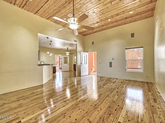 2nd image of 452 N HIGGIE Lane #455